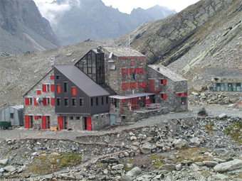 Q.Sella-1