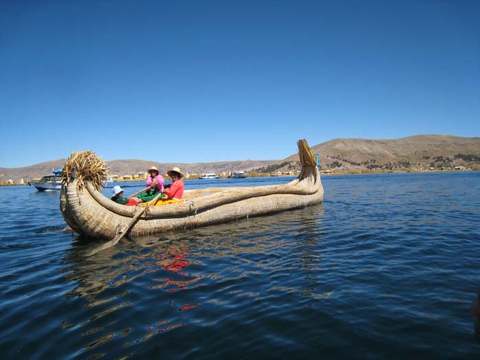 241_-_Isole_Uros